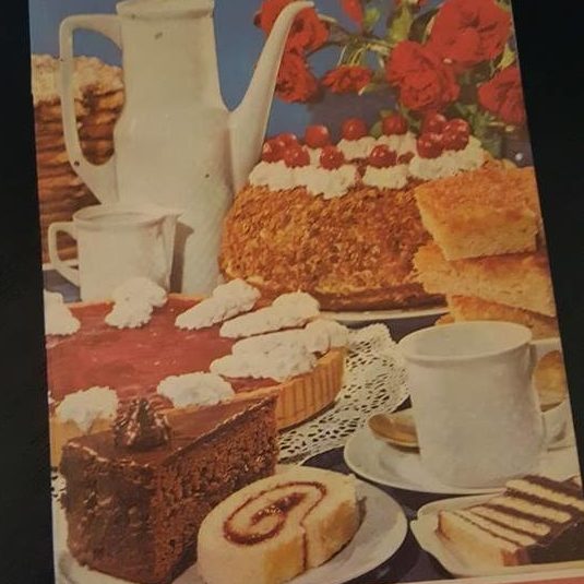 Titelbild eines Backbuchs aus den 1960er Jahren