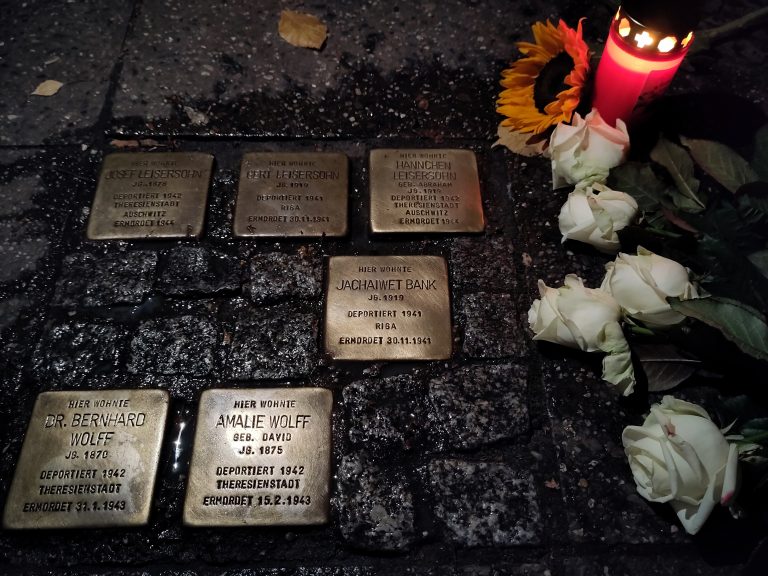 Gedenkveranstaltungen im ganzen Bezirk erinnern an Reichspogromnacht